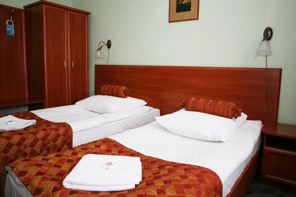 לגניצה Hotel Arkadia מראה חיצוני תמונה