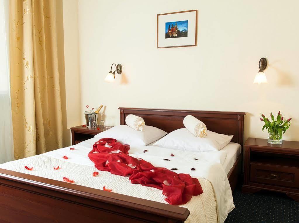 לגניצה Hotel Arkadia מראה חיצוני תמונה
