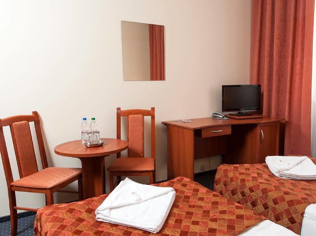 לגניצה Hotel Arkadia מראה חיצוני תמונה