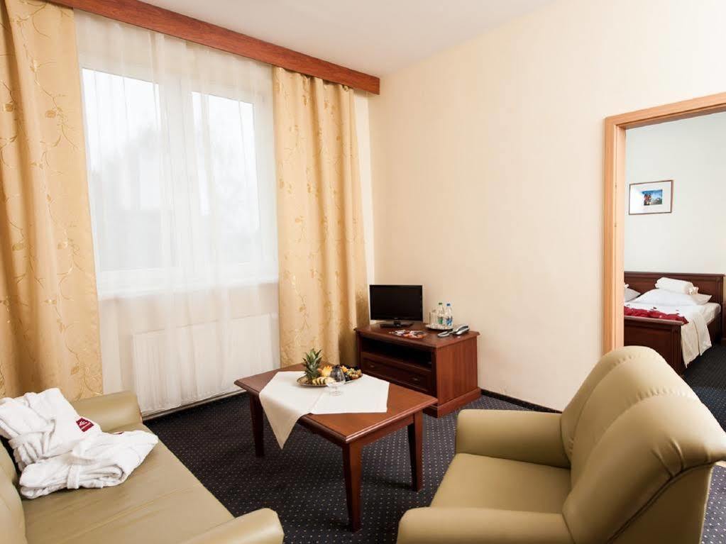 לגניצה Hotel Arkadia מראה חיצוני תמונה
